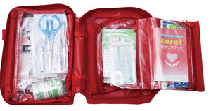 救急バッグ　開いたイメージ.jpg